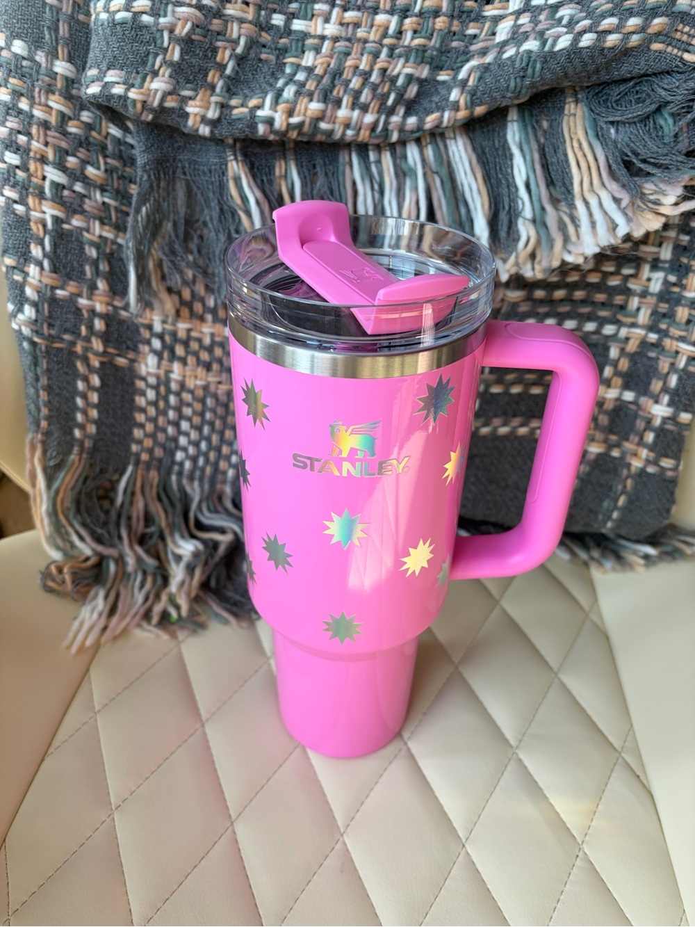 Stanley 40oz Quencher Tumbler Pink Star Print NWOT